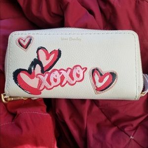 Vera Bradley Mallory Wristlet